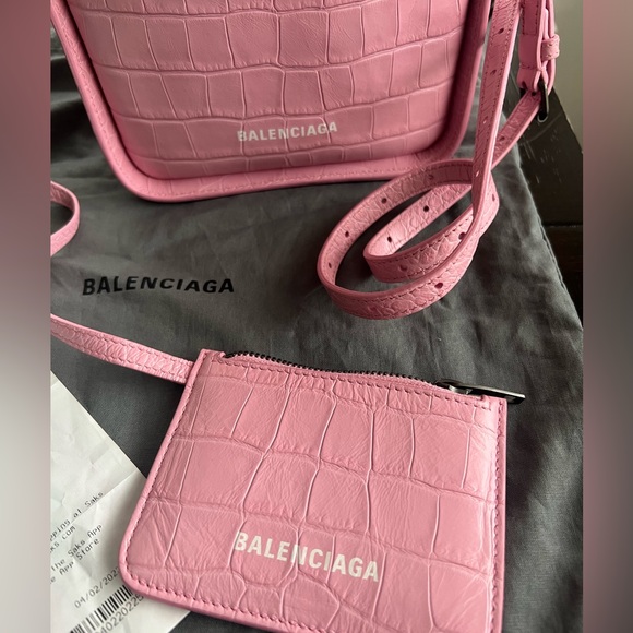 COPY - Pink Leather Balenciaga Tool 2.0 North-South Tote Bag Xs (AUTHENTIC) - Picture 8 of 11